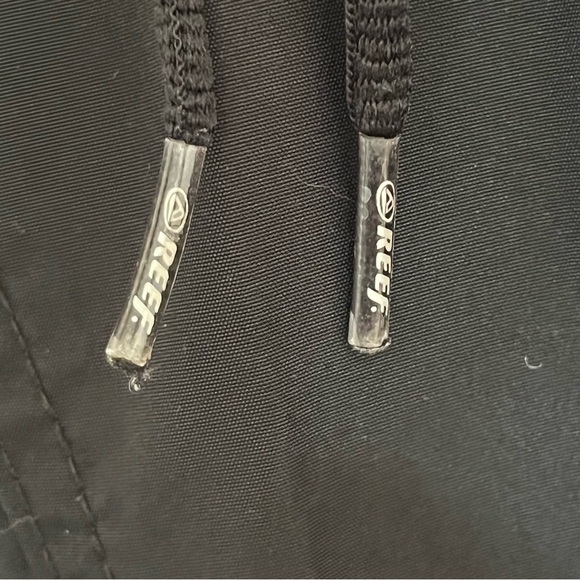 Men’s Reef Stryker Black With Purple Plaid Swim Trunks Board Shorts Size 33 - Picture 3 of 14